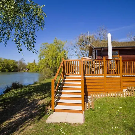 Stunning Lodge With Free Wifi For Hire At Carlton Meres In Suffolk Ref 60013M Saxmundham Exterior photo