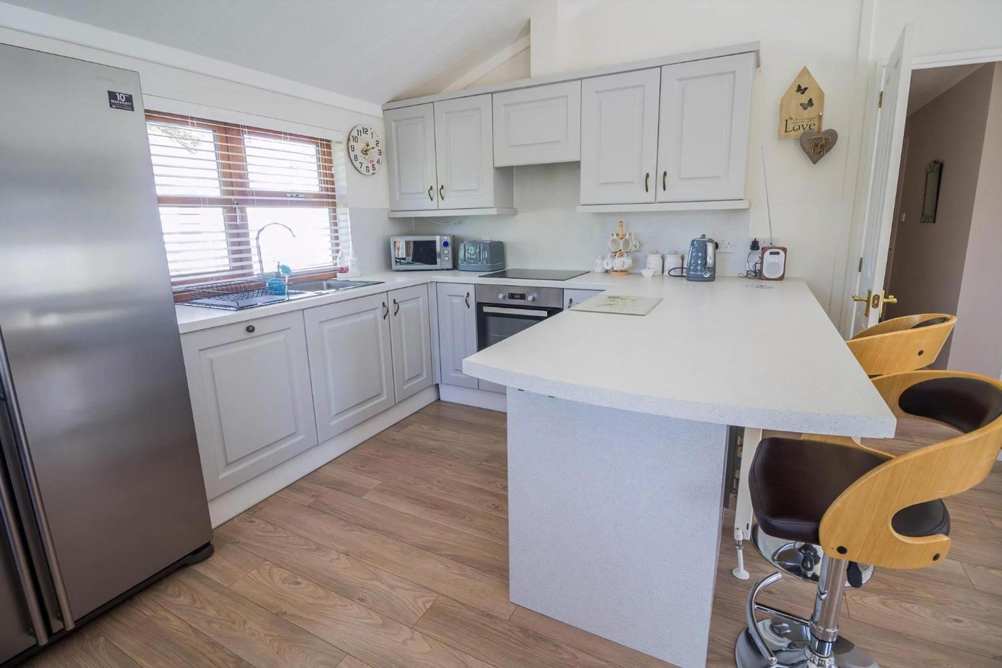 Деревянный коттедж Stunning With Free Wifi For Hire At Carlton Meres In Suffolk Ref 60013m Саксмундхэм