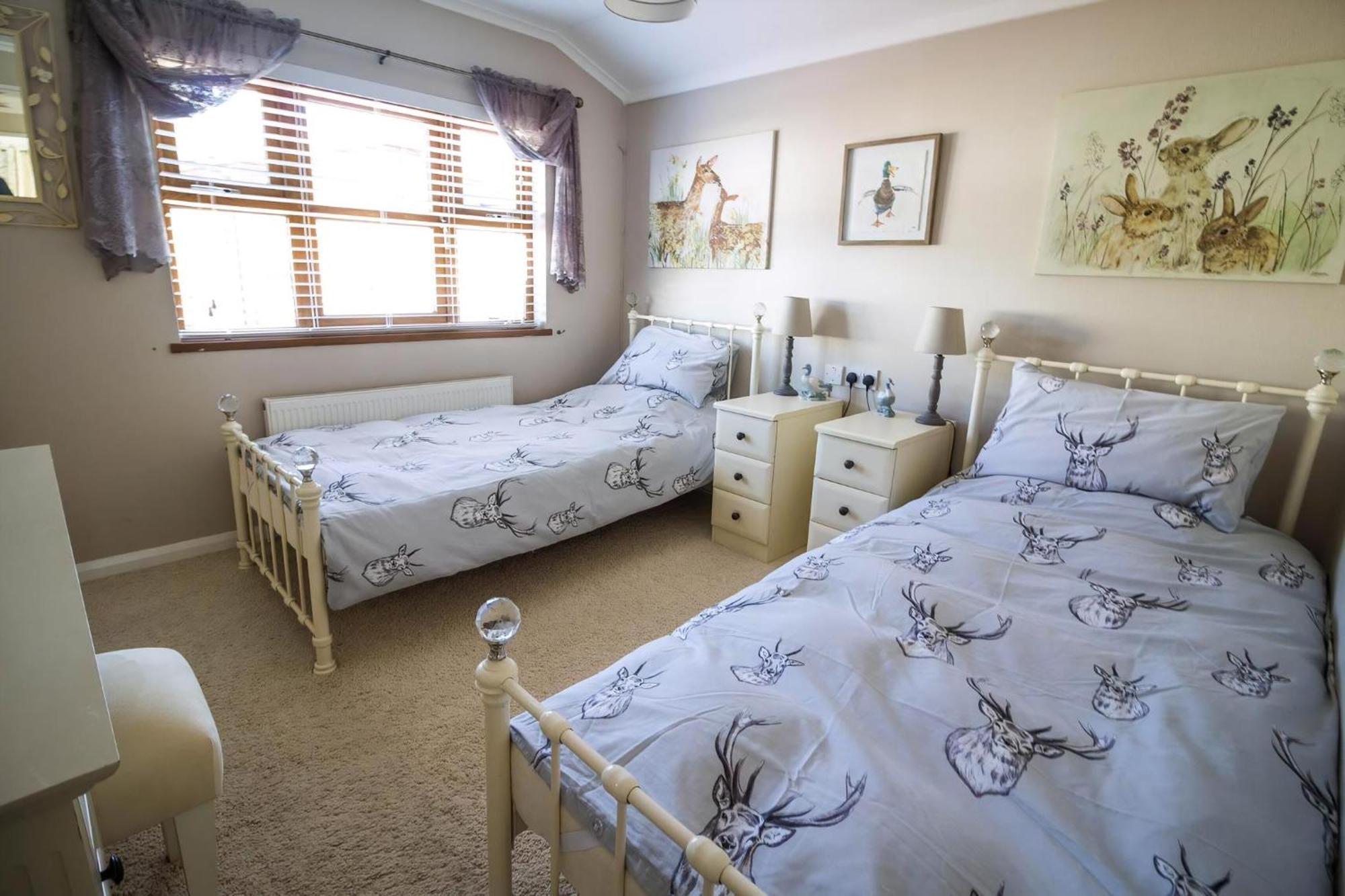 Lodge Stunning With Free Wifi For Hire At Carlton Meres In Suffolk Ref 60013m